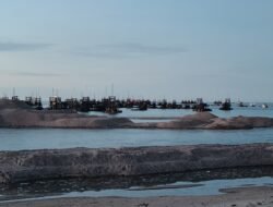 Muara Jelitik Dikepung 200 Ponton PIP, Aliran Dana Rp100 Juta per Minggu Mengalir ke Oknum
