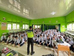 Cegah Kenakalan Remaja dan Kecelakaan, Satlantas Polres Bangka Beri Edukasi di SMPN 2 Belinyu
