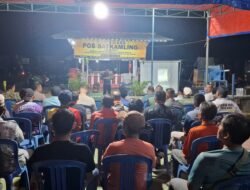 Silaturahmi ke Pos Satkamling Toleransi, Kapolres Bangka Serahkan Sarana Kontak untuk Warga